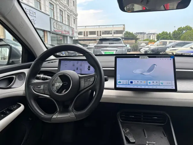 BYD Seal 05 DM-i — Фото автомобиля 13