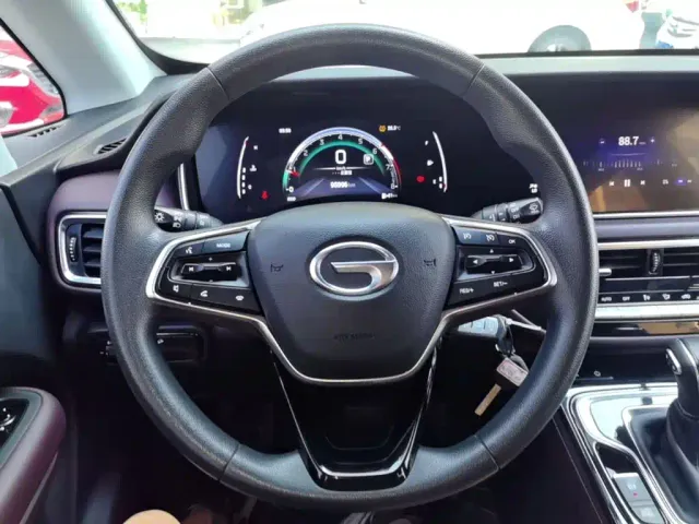 GAC Trumpchi M6 — Фото автомобиля 10