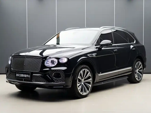 Bentley Bentayga — Фото автомобиля 2