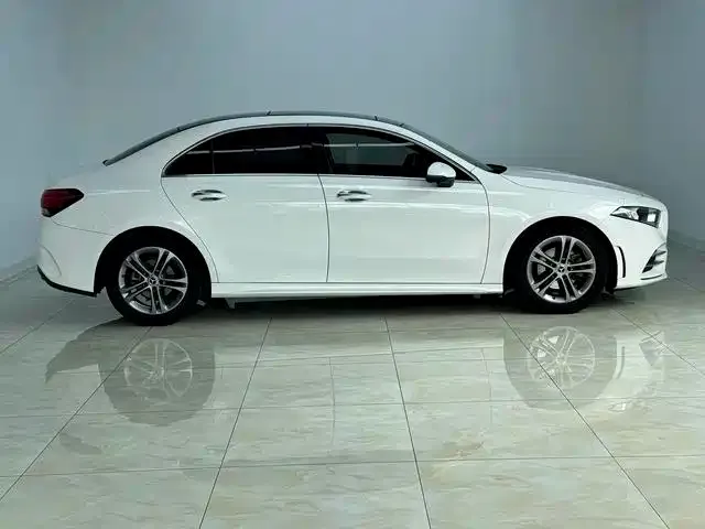 Mercedes-Benz A-Class — Фото автомобиля 11