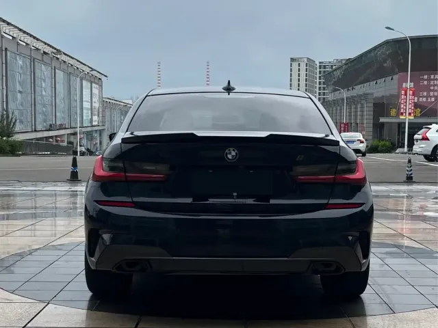 BMW 3 Series — Фото автомобиля 15