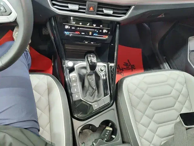 Volkswagen Tayron — Фото автомобиля 13