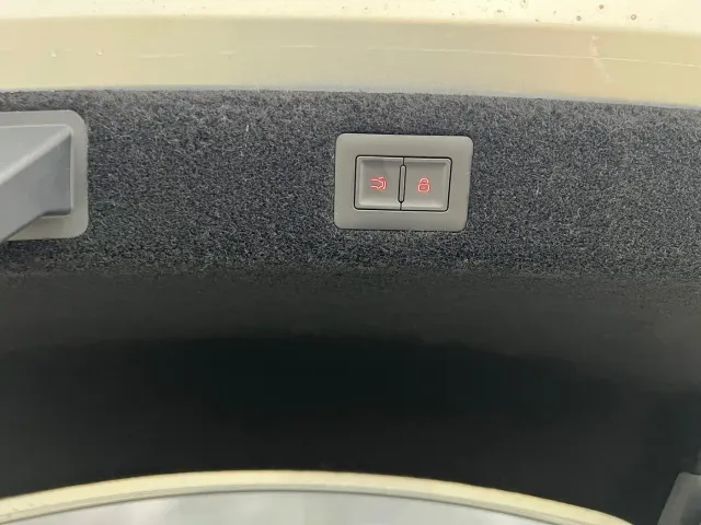 BYD Seal 08 — Фото автомобиля 26