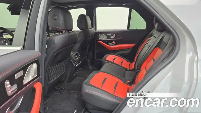 Mercedes-Benz GLE-Class — Фото автомобиля 3
