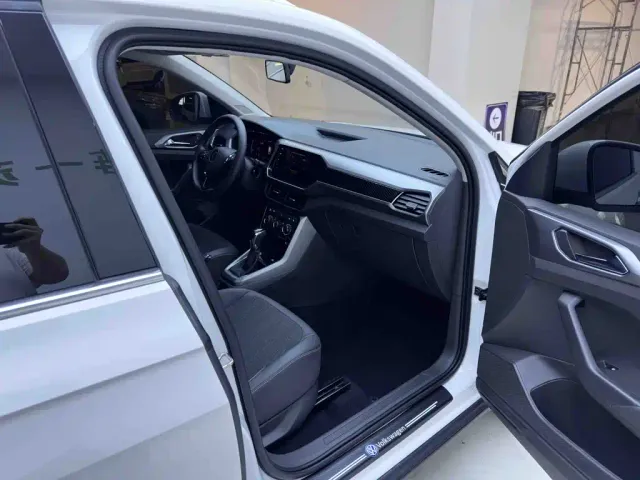 Volkswagen T-Cross — Фото автомобиля 11