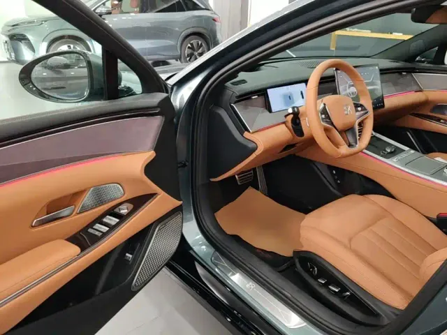 BYD Han L — Фото автомобиля 15