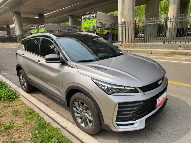 Geely Binyue — Фото автомобиля 3