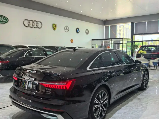 Audi A6L — Фото автомобиля 16