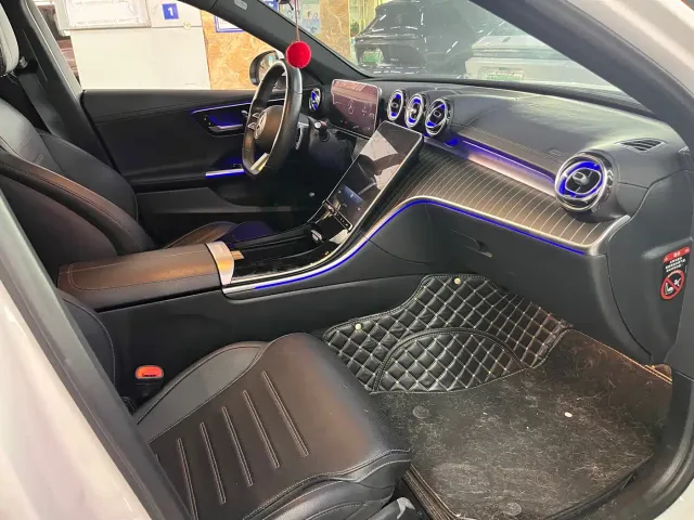 Mercedes-Benz C-Class — Фото автомобиля 8