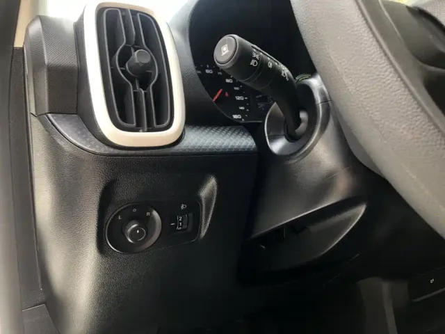 Roewe Clever — Фото автомобиля 5