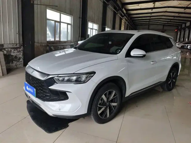 Фотография автомобиля — BYD Song Pro