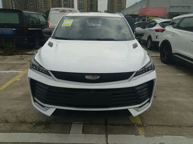 Geely Binyue — Фото автомобиля 2