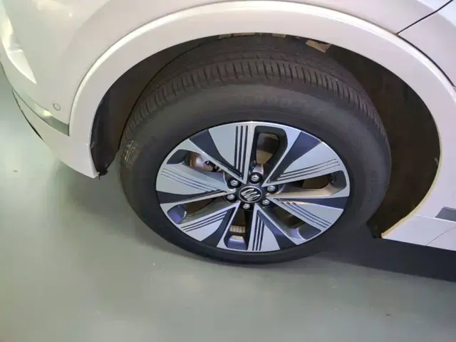 Buick E5 — Фото автомобиля 22