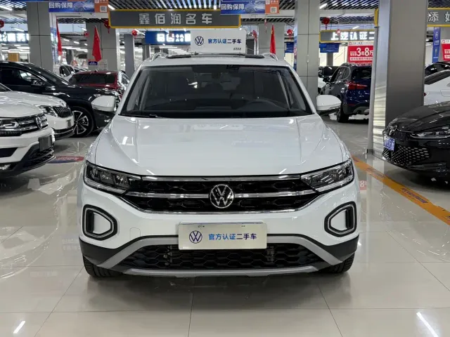 Volkswagen T-Roc — Фото автомобиля 2