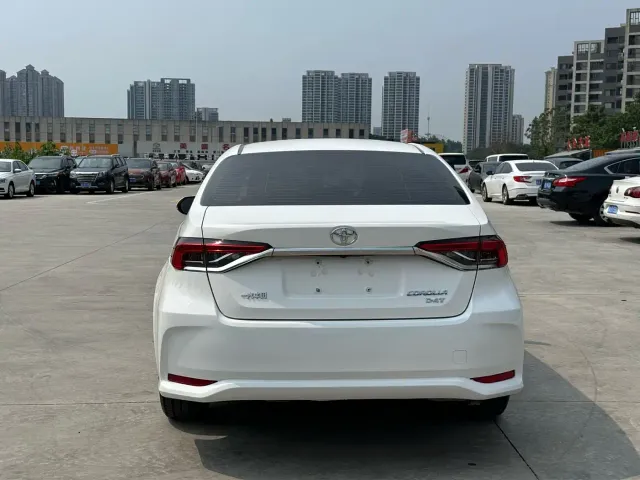 Toyota Corolla — Фото автомобиля 5