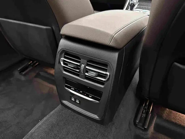 BMW 3 Series — Фото автомобиля 23