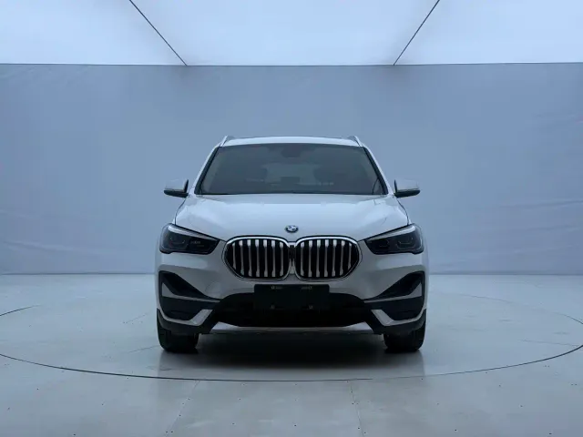 BMW X1 — Фото автомобиля 2