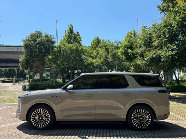 IM Motors LS8 — Фото автомобиля 17