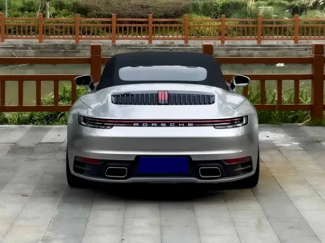 Porsche 911 — Фото автомобиля 6