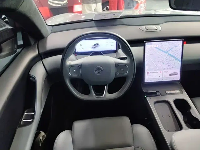 Nio ET5 Touring — Фото автомобиля 10