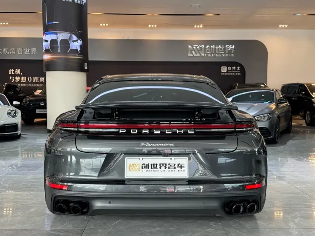 Porsche Panamera — Фото автомобиля 15