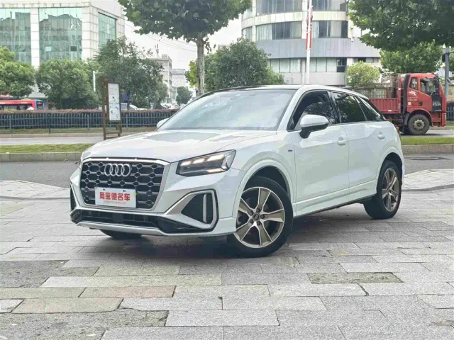 Фотография автомобиля — Audi Q2L