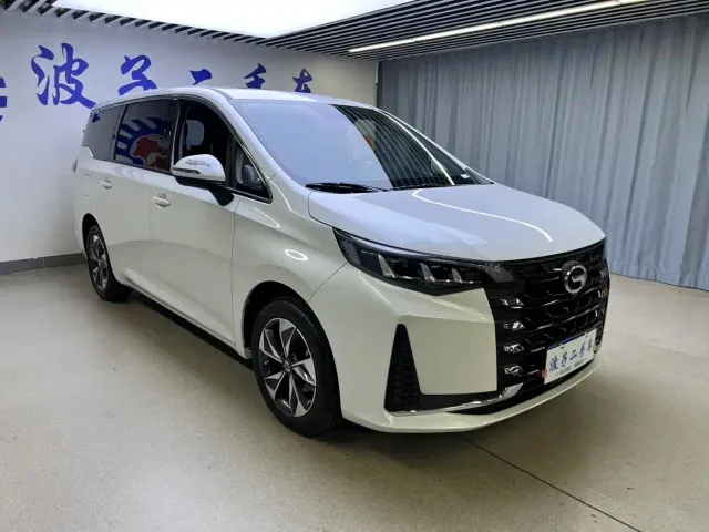 GAC Trumpchi M6 — Фото автомобиля 3