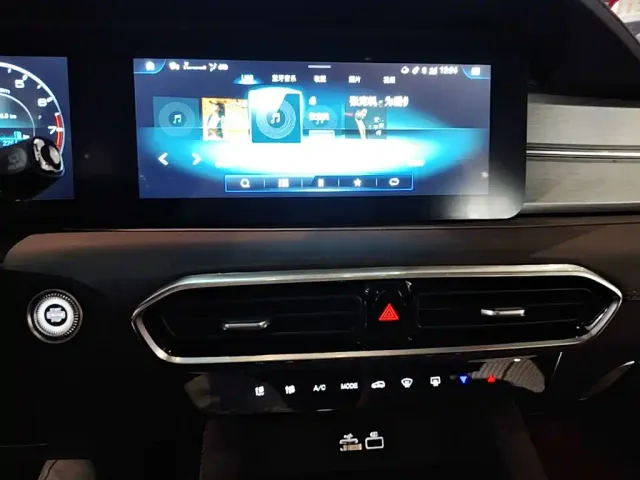 Jetour X90 Plus — Фото автомобиля 8