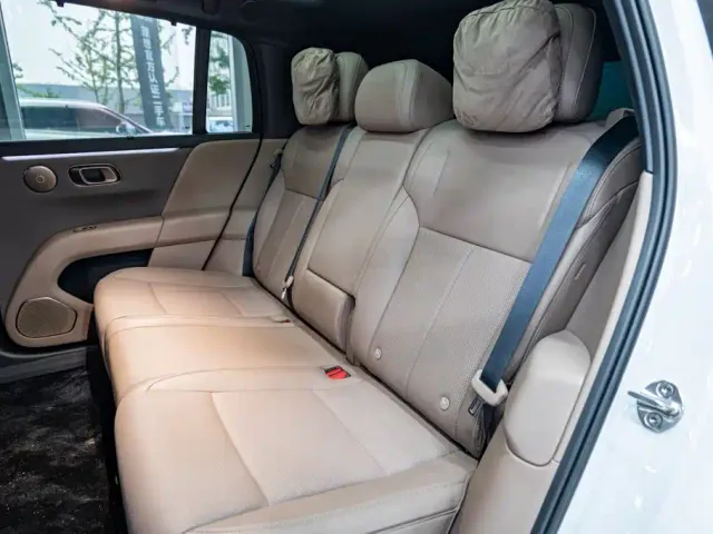 Li Auto i6 — Фото автомобиля 15