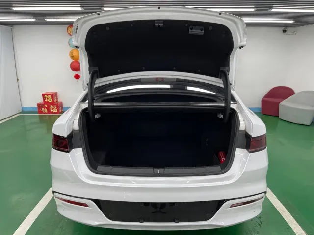 BYD Qin PLUS — Фото автомобиля 23