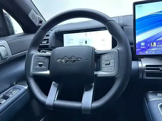BYD FangChengBao Titanium 7 — Фото автомобиля 11
