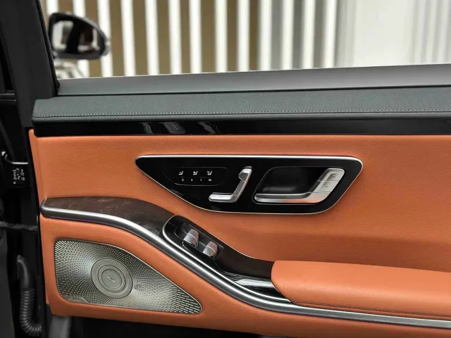 Mercedes-Benz S-Class — Фото автомобиля 21