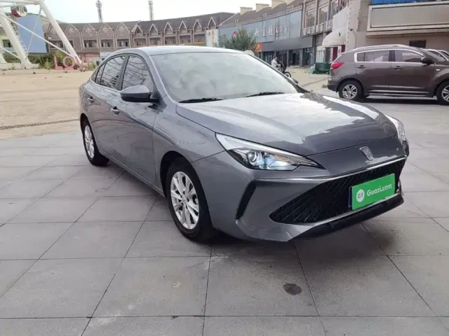 Roewe i5 — Фото автомобиля 3
