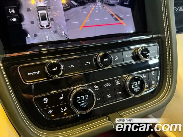 Bentley Bentayga Bentayga 4.0 V8 EWB First Edition — Фото автомобиля 9