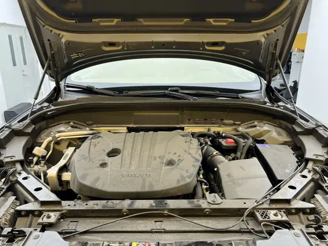 Volvo XC60 — Фото автомобиля 11