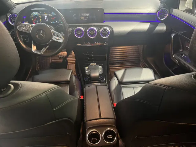 Mercedes-Benz A-Class — Фото автомобиля 9