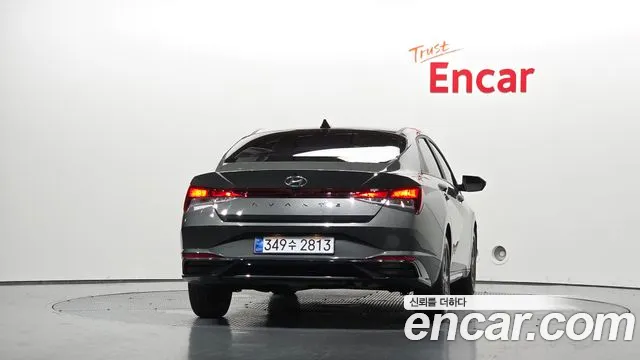 Hyundai AVANTE Avante (CN7) — Фото автомобиля 4