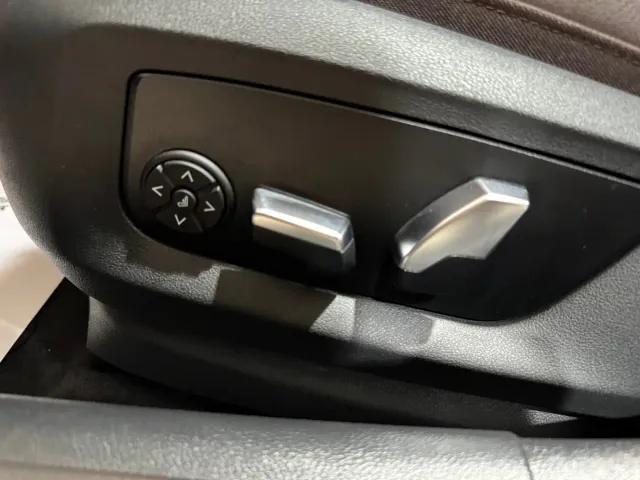 BMW 5 Series — Фото автомобиля 19