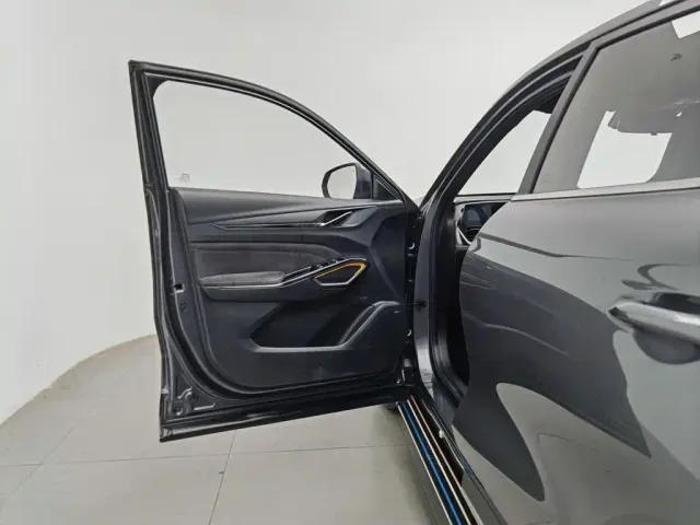 Changan X5 Plus — Фото автомобиля 8