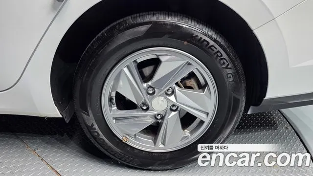 Hyundai AVANTE — Фото автомобиля 4