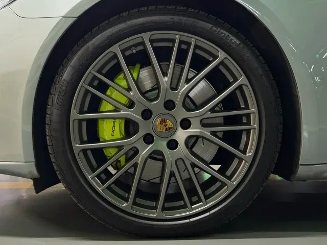 Porsche Panamera — Фото автомобиля 11