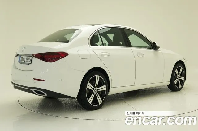 Mercedes-Benz C-Class — Фото автомобиля 2