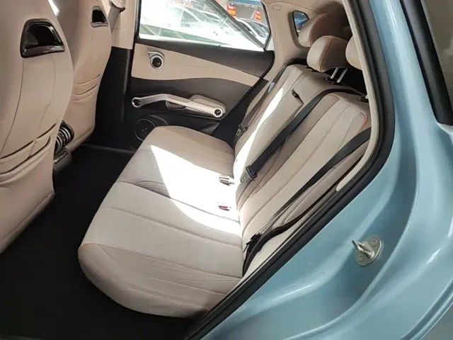 BYD Yuan PLUS — Фото автомобиля 16