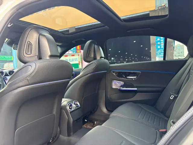 Mercedes-Benz C-Class — Фото автомобиля 13