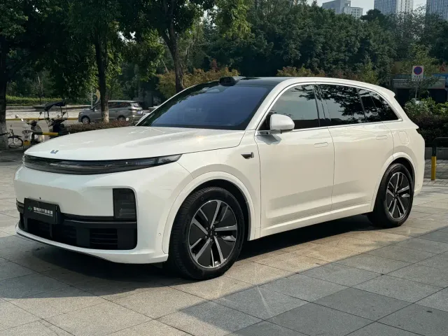 Фотография автомобиля — Li Auto L7