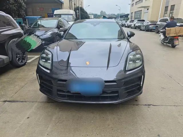 Фотография автомобиля — Porsche Panamera