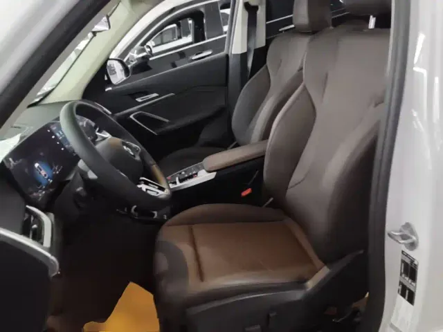 BMW X1 — Фото автомобиля 14