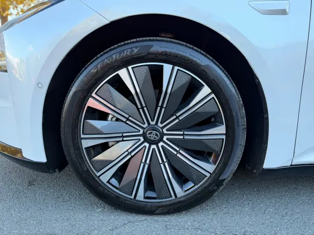 Toyota BoZhi 7 — Фото автомобиля 10