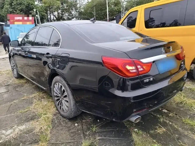 Hongqi H7 — Фото автомобиля 4