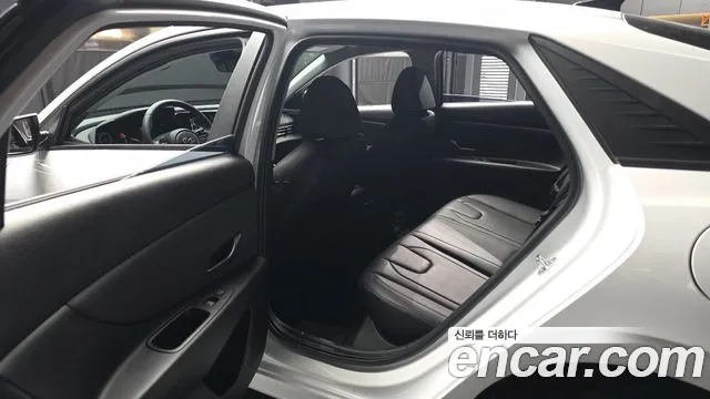 Hyundai AVANTE Avante (CN7) — Фото автомобиля 26